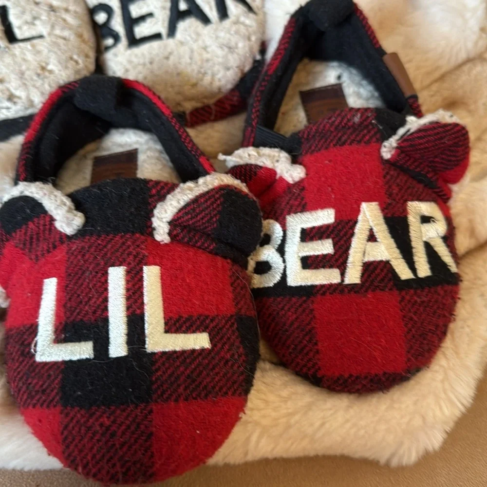 2 Pairs - Dearfoams Size 7-8 “Lil Bear” Slippers